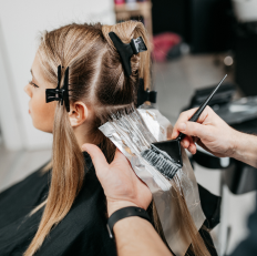 Hairdressing & Cosmetology Icon